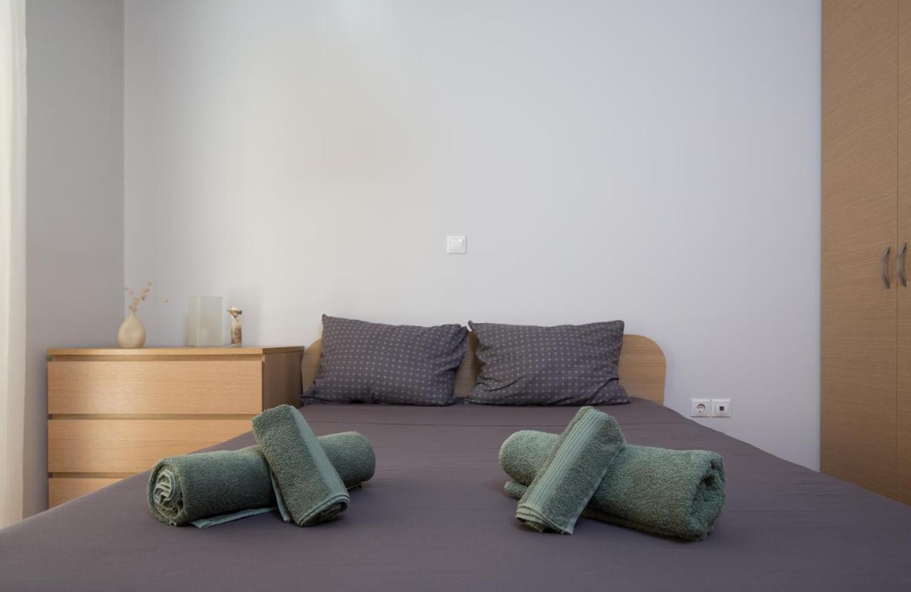 Lovely New Βuild Flat Near Metro - Free Parking アテネ エクステリア 写真