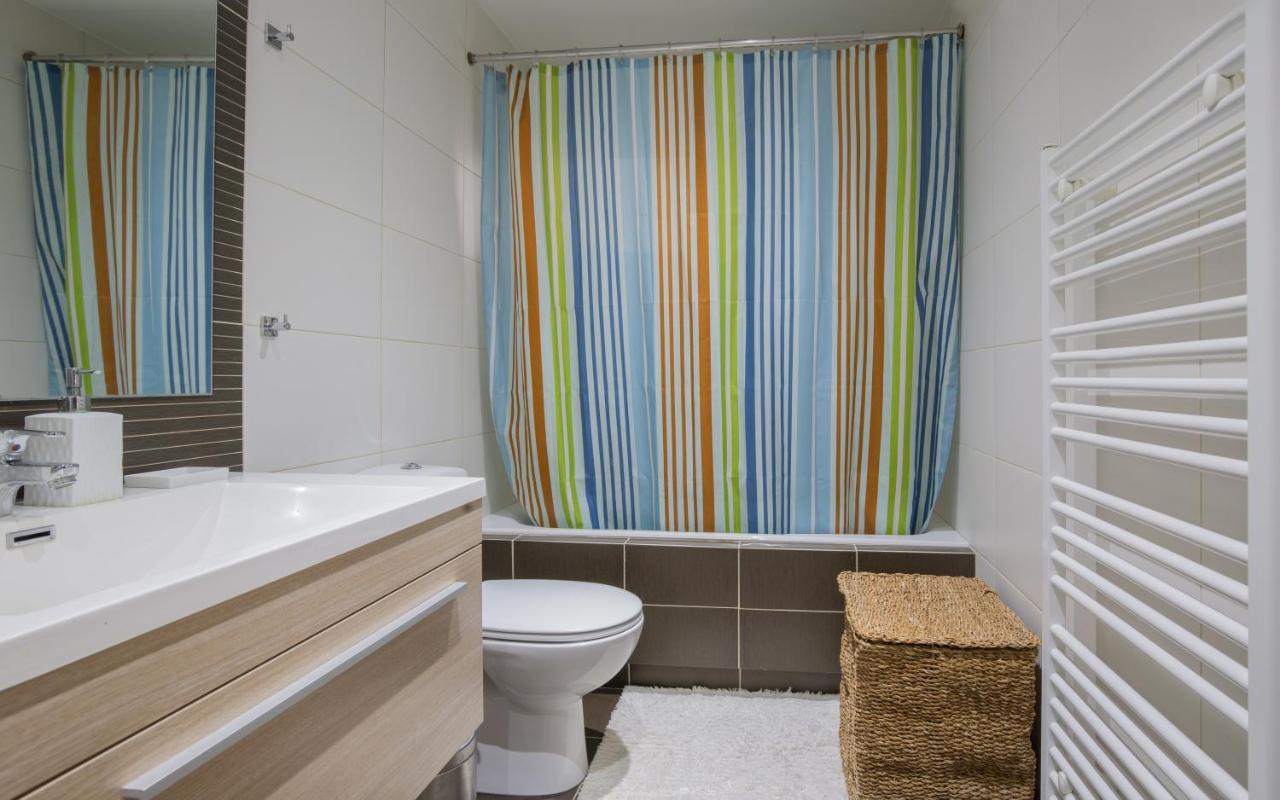 Lovely New Βuild Flat Near Metro - Free Parking アテネ エクステリア 写真